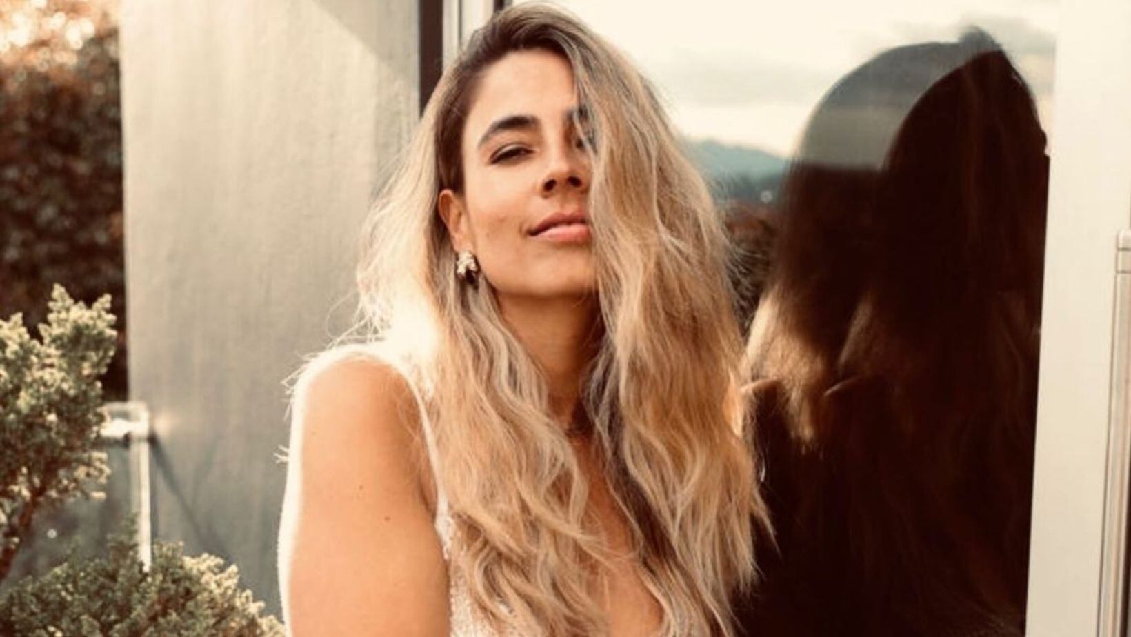 Fotos de Carla giraldo desnuda: Carla Giraldo en la ducha y carta lesbiana